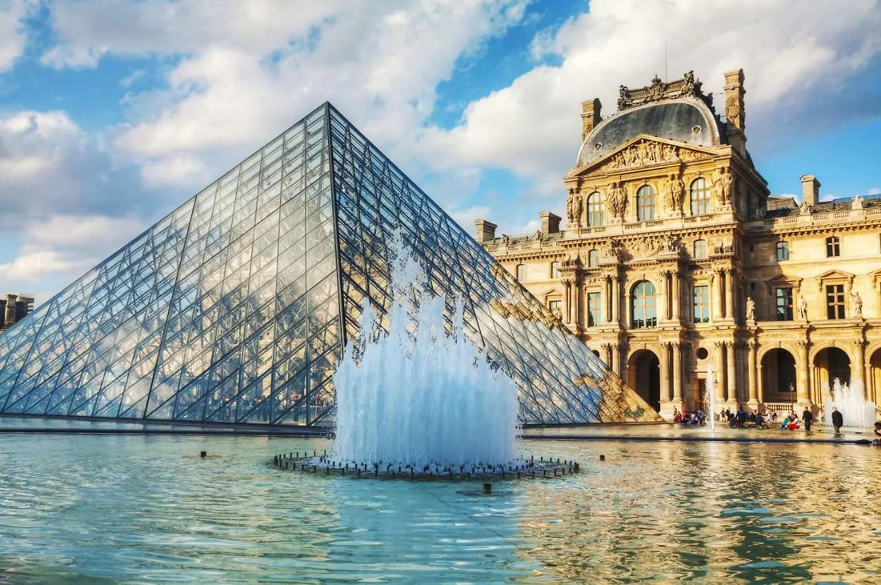 Love Nest In Saint-Michel París 0*,  Francia